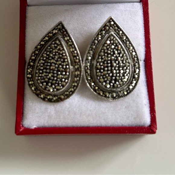 Sterling Silver Marcasite Tear Drop Pierced Earrings - Picture 1 of 3